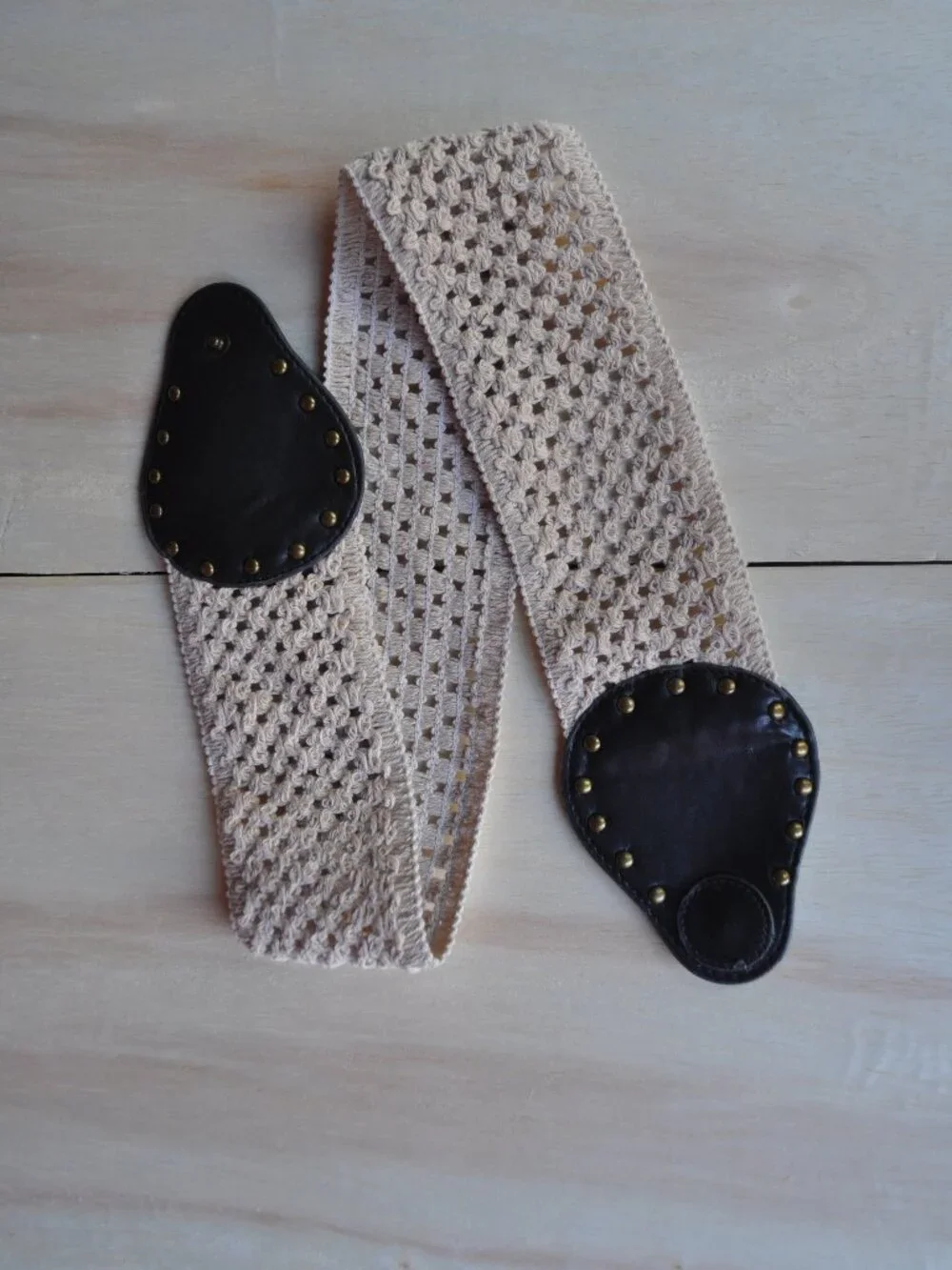 Belt Women's Bohemian Crochet - Stretchy Waist Belt - Ivory Black Faux Leather